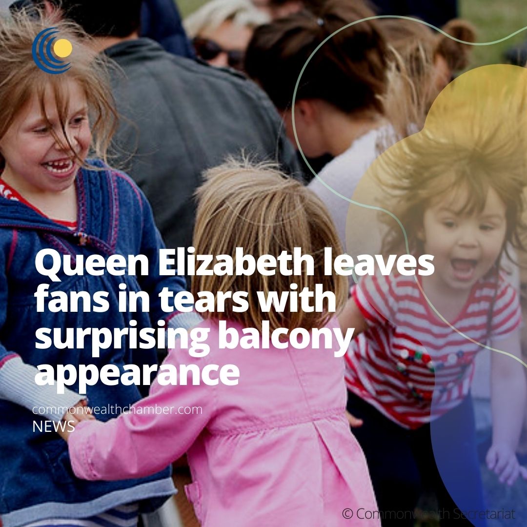 Queen Elizabeth leaves fans in tears with surprising balcony appearance